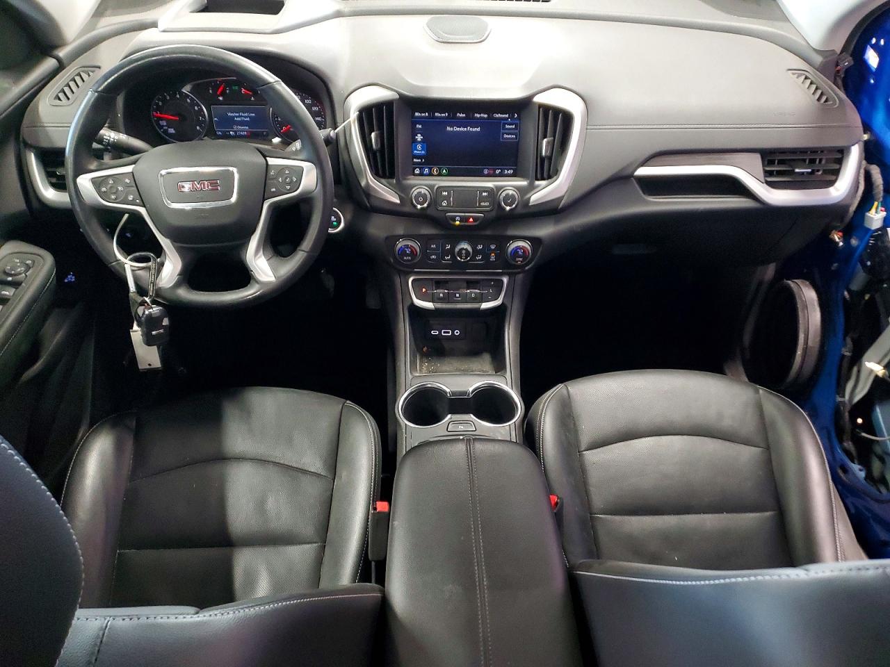 2024 GMC TERRAIN SLT photo 15