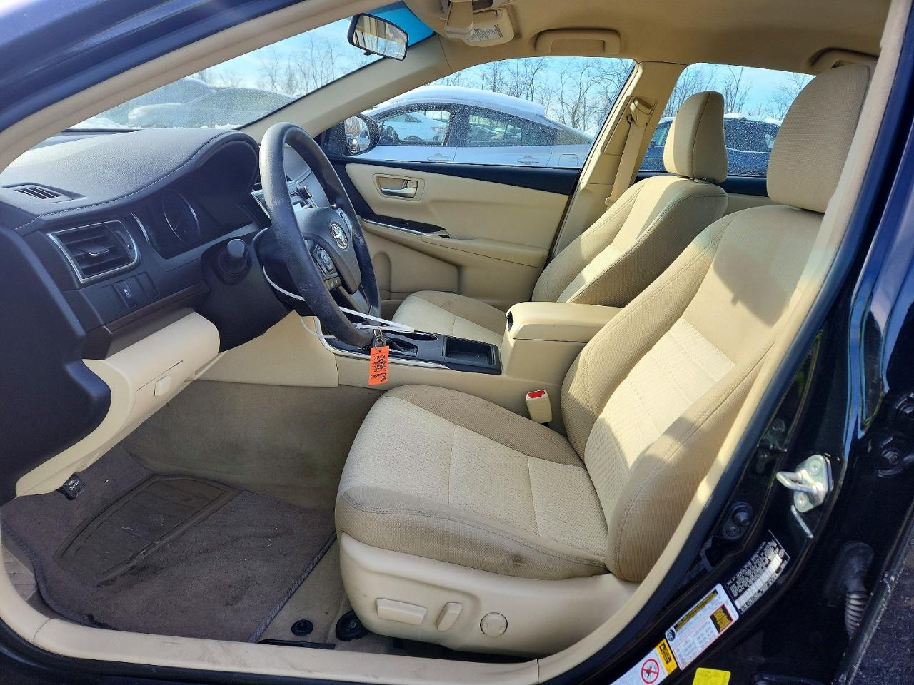 2017 TOYOTA CAMRY LE photo 13