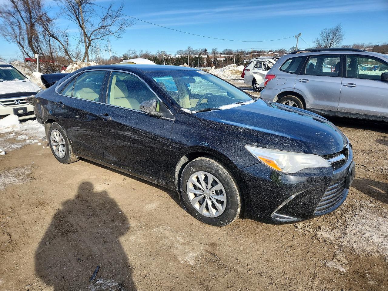 2017 TOYOTA CAMRY LE photo 7