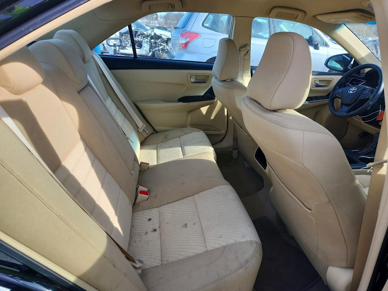 2017 TOYOTA CAMRY LE photo 19