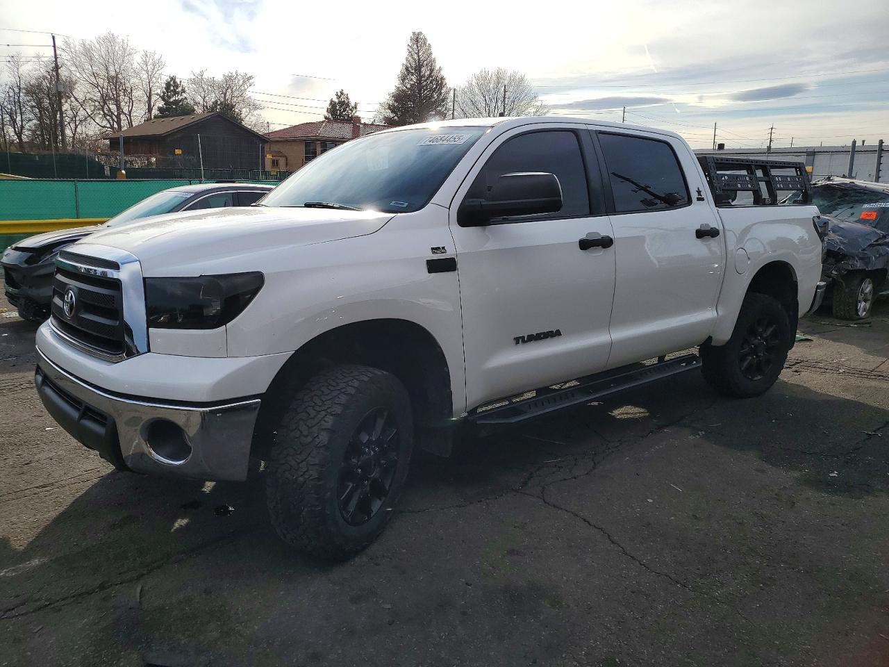 2013 TOYOTA TUNDRA