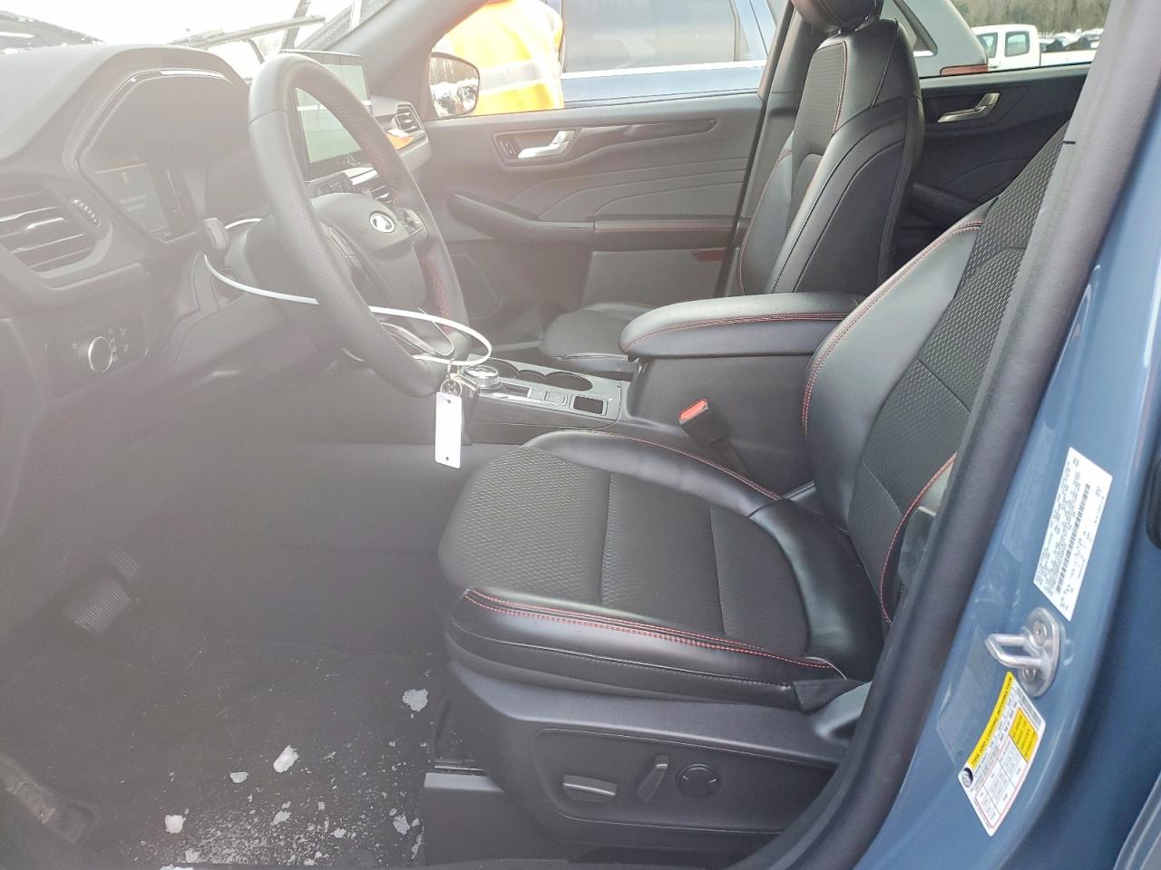 2025 FORD ESCAPE ST LINE photo 7