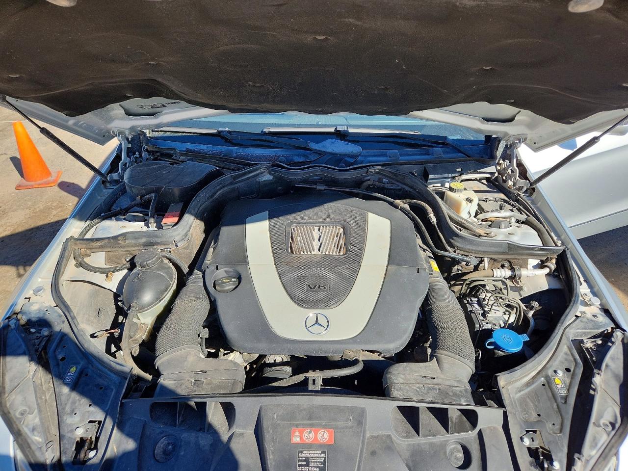 2010 MERCEDES-BENZ E 350 photo 21