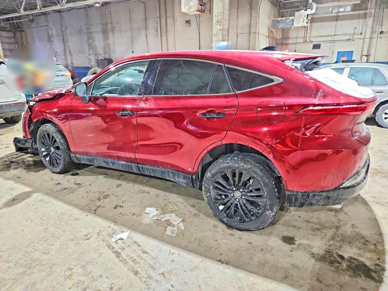 2023 TOYOTA VENZA LE photo 3