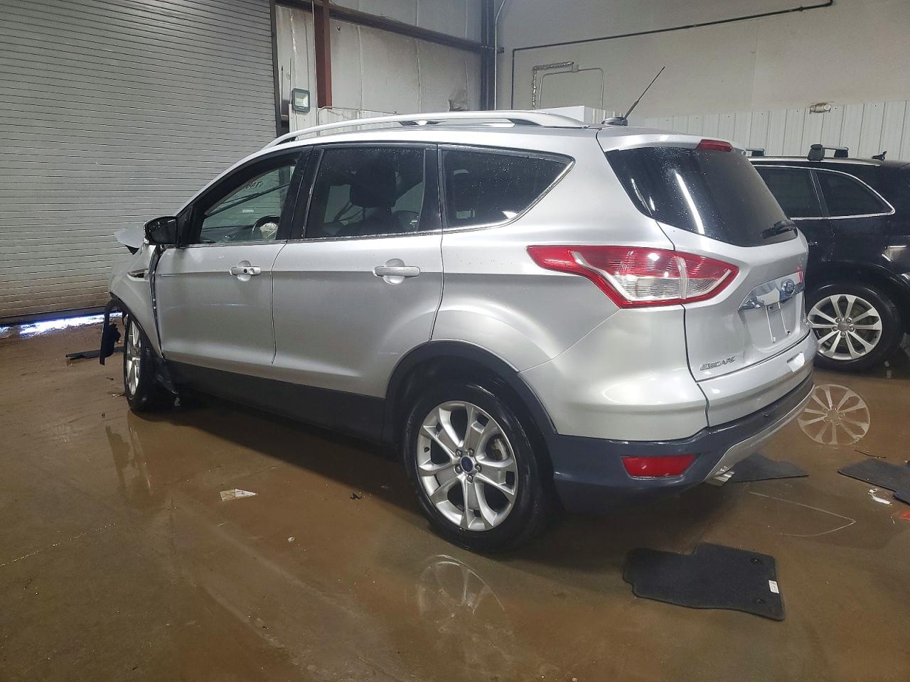 2016 FORD ESCAPE TITANIUM photo 2