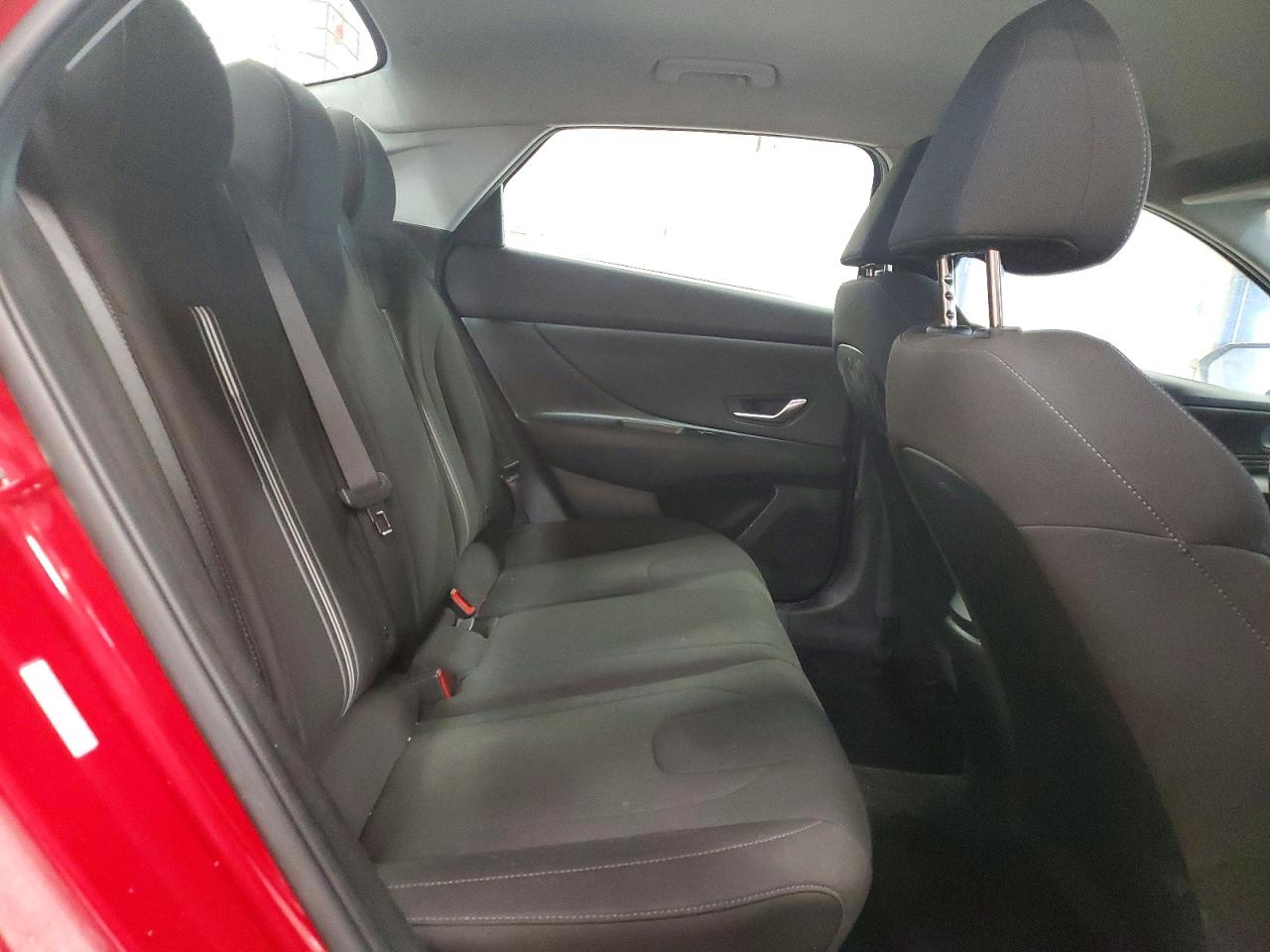 2023 HYUNDAI ELANTRA SEL photo 19