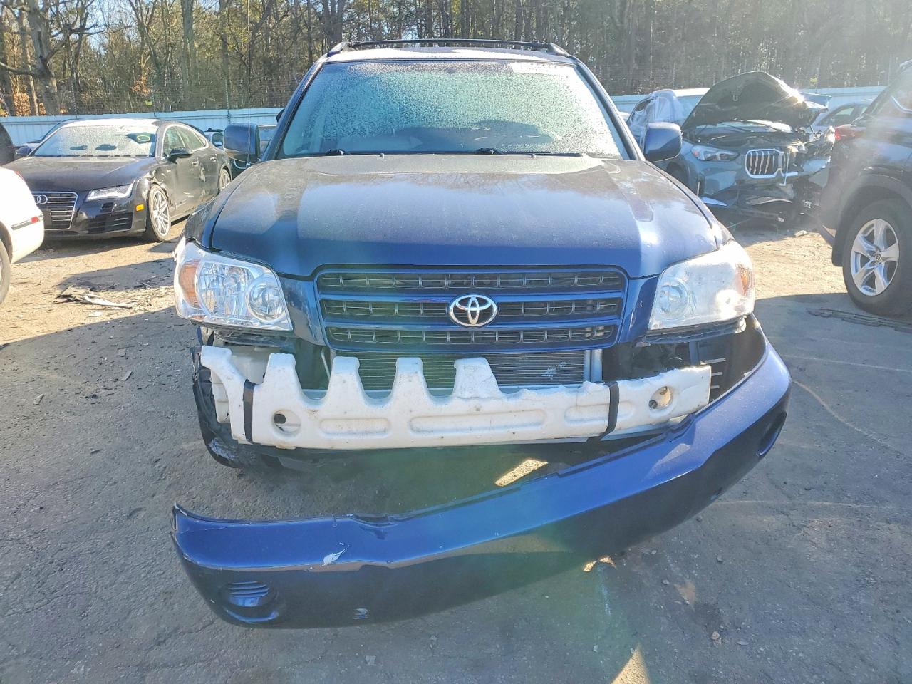 2003 TOYOTA HIGHLANDER photo 5