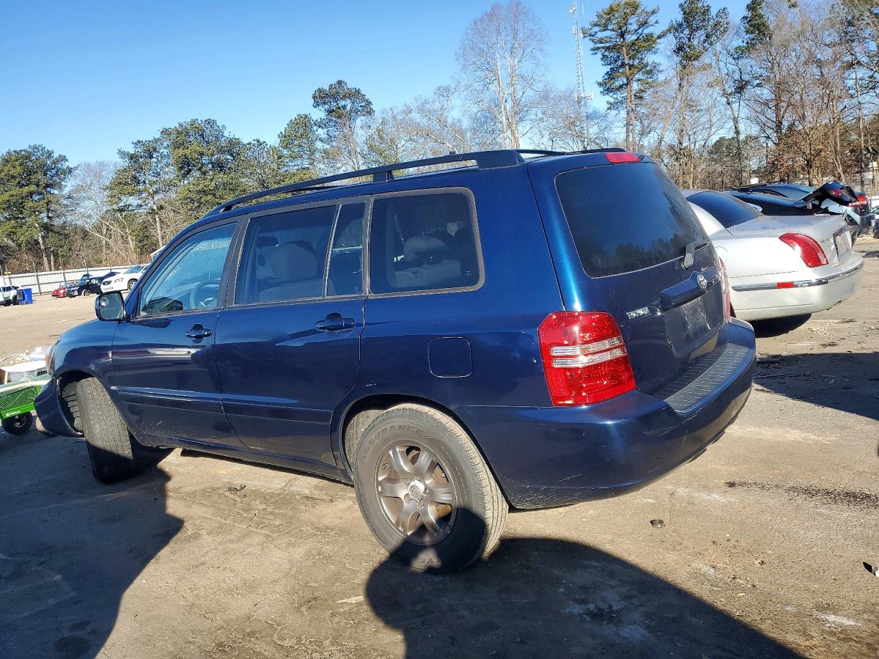 2003 TOYOTA HIGHLANDER photo 2