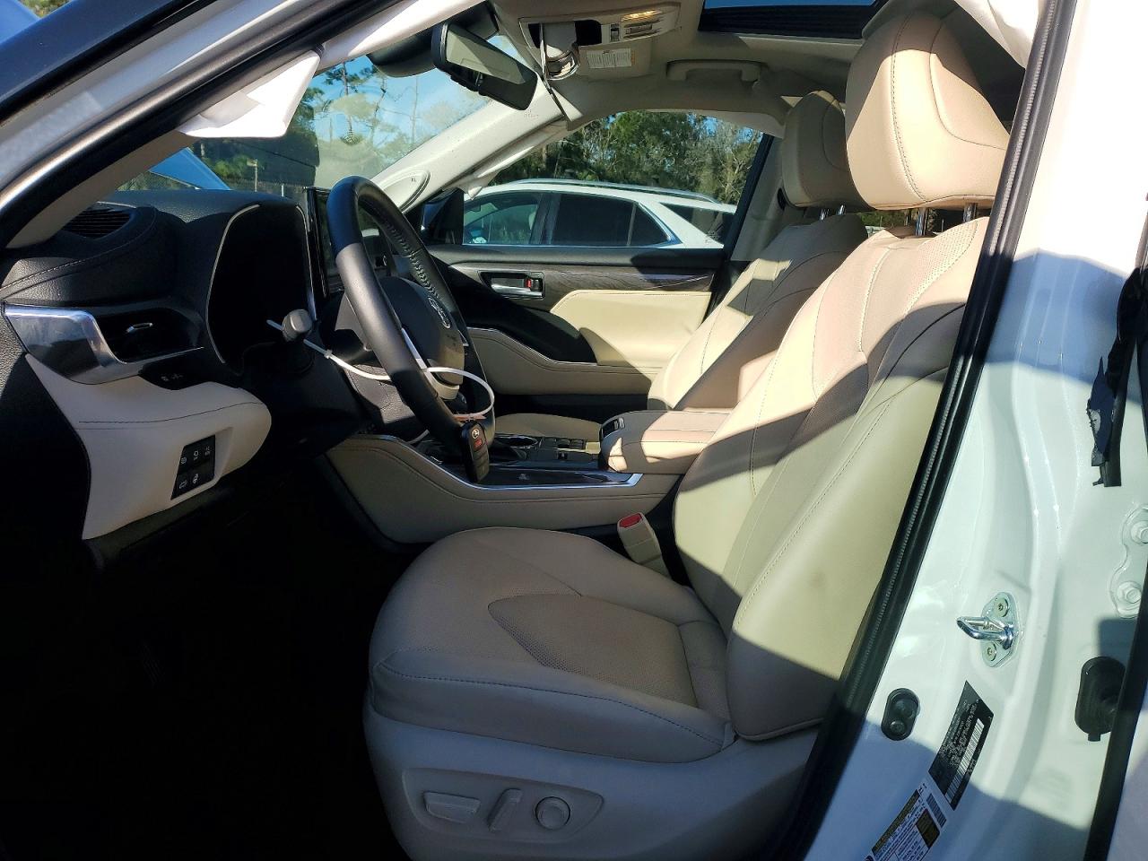 2024 TOYOTA HIGHLANDER HYBRID LIMITED photo 7