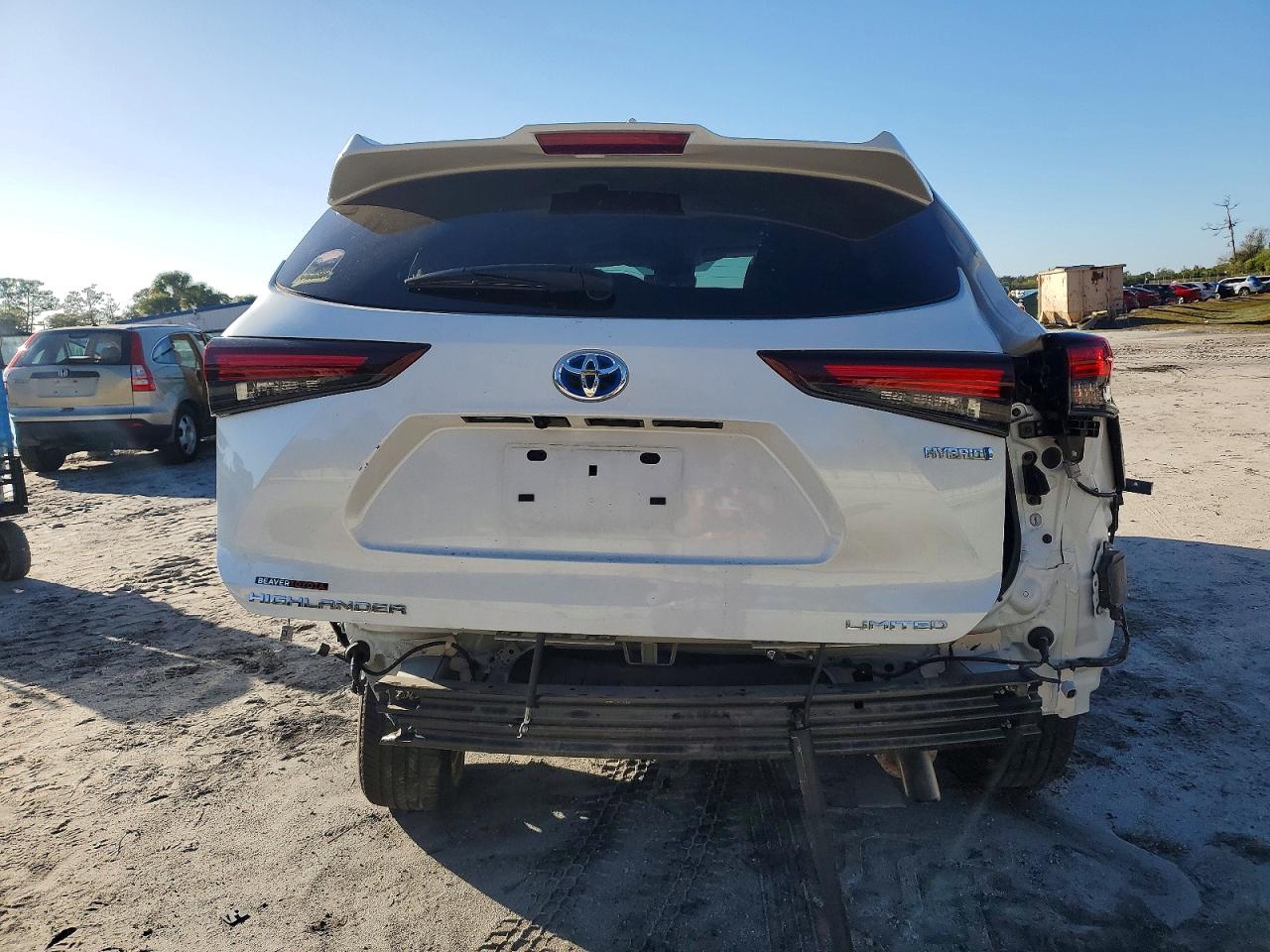2024 TOYOTA HIGHLANDER HYBRID LIMITED photo 6