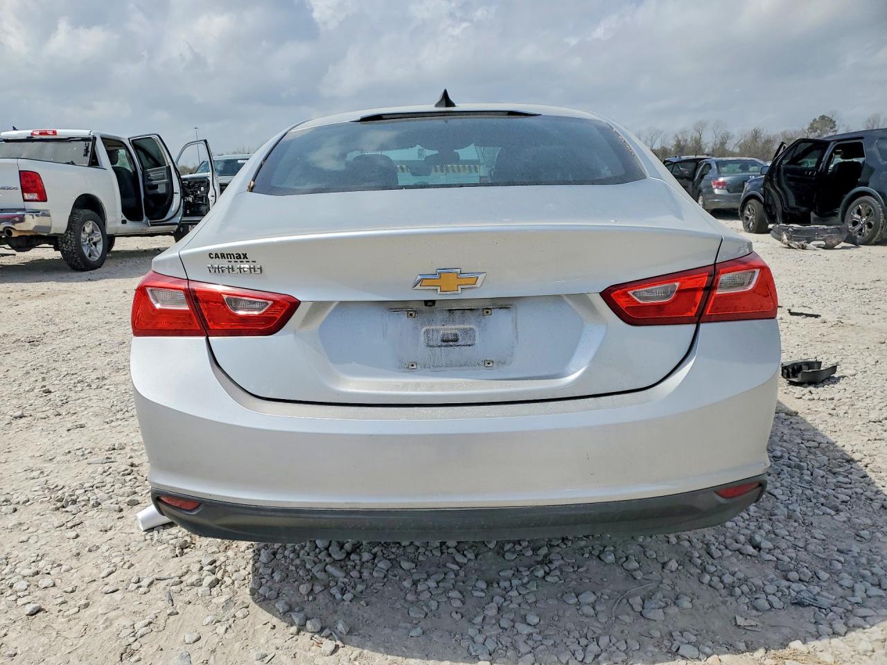 2017 CHEVROLET MALIBU LS photo 11