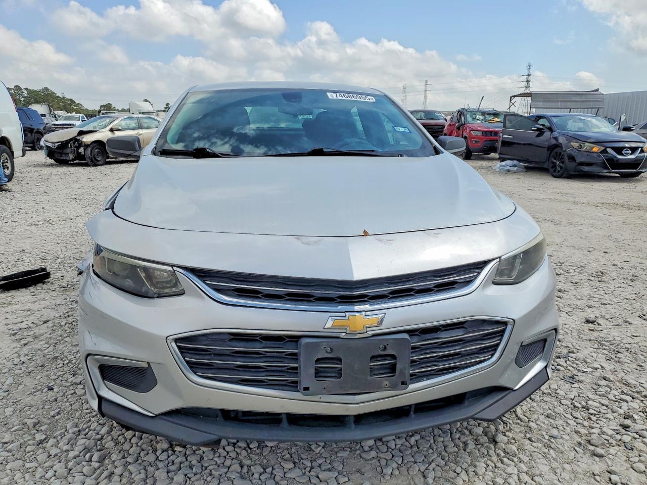 2017 CHEVROLET MALIBU LS photo 9