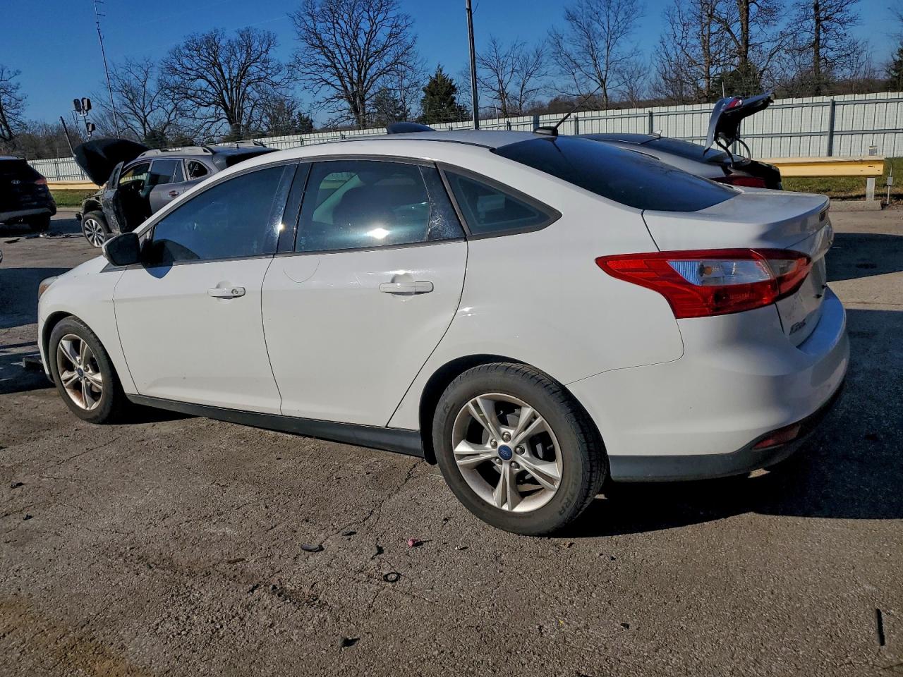 2014 FORD FOCUS SE photo 3
