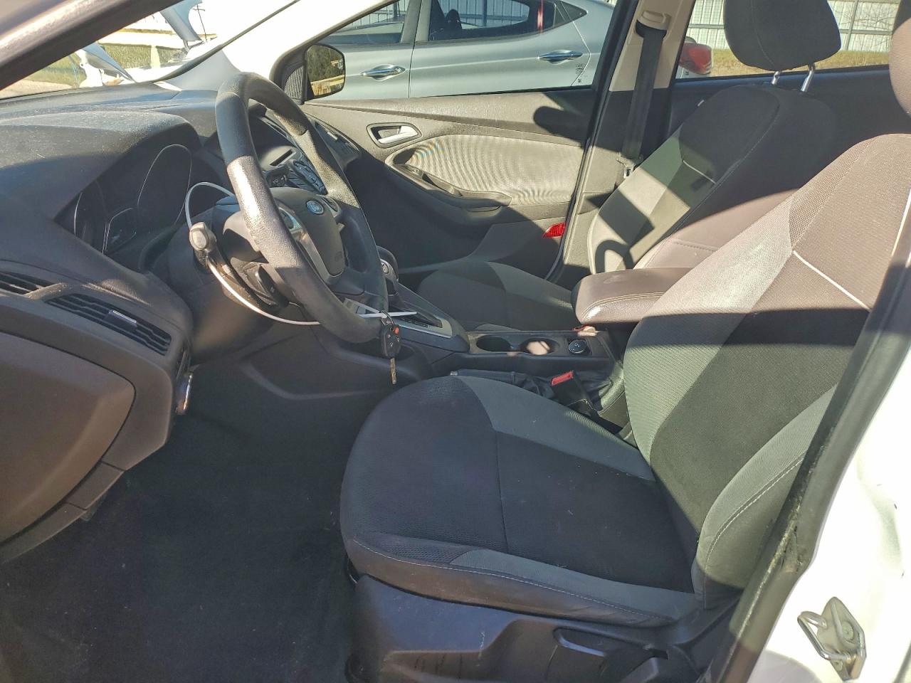 2014 FORD FOCUS SE photo 13