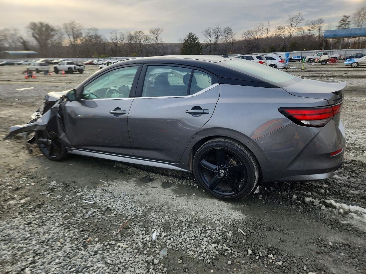 2023 NISSAN SENTRA photo 2
