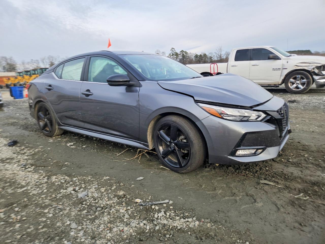2023 NISSAN SENTRA photo 4