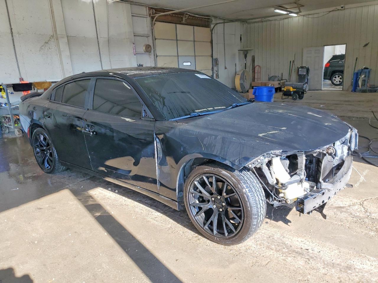 2016 DODGE CHARGER SE photo 4