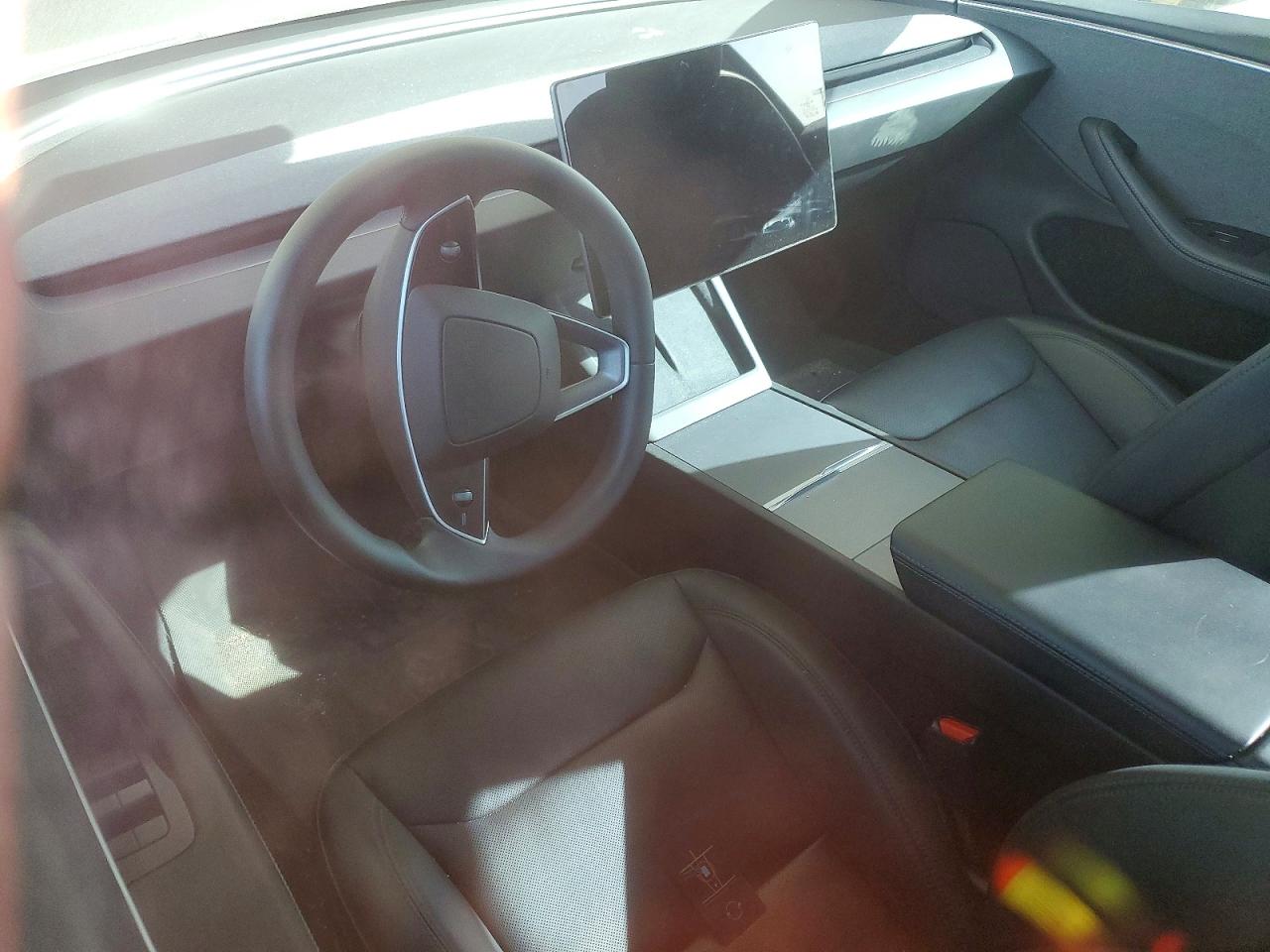 2024 TESLA MODEL 3 photo 8