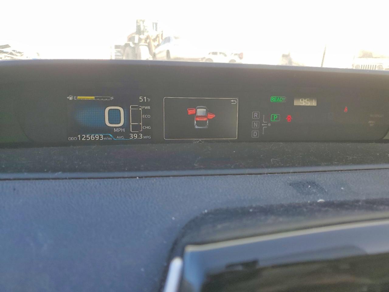 2016 TOYOTA PRIUS photo 9