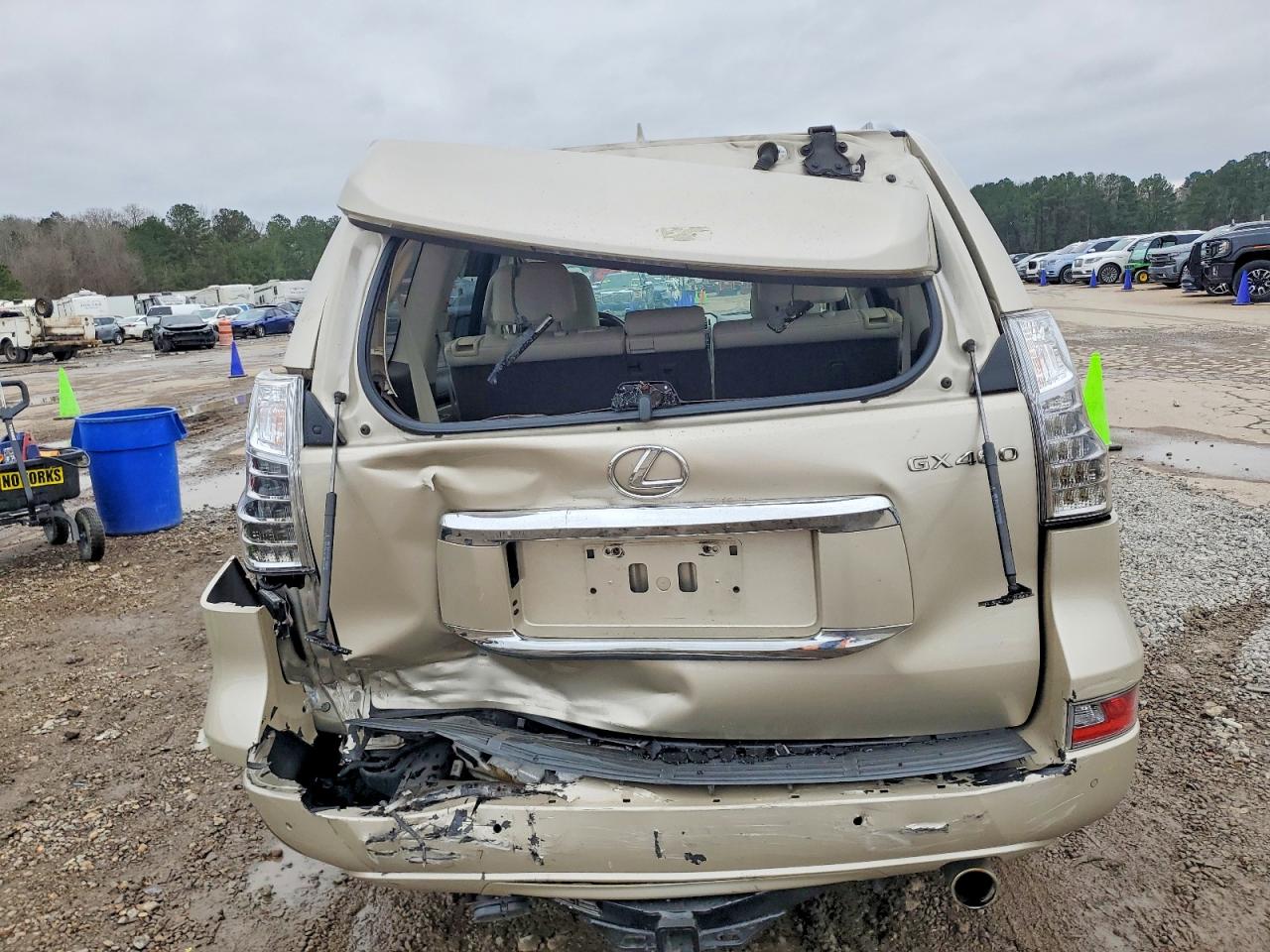 2016 LEXUS GX 460 photo 6