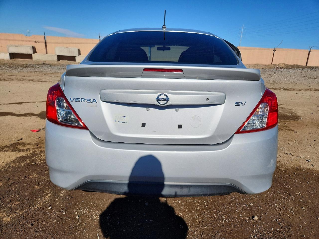 2019 NISSAN VERSA S photo 6