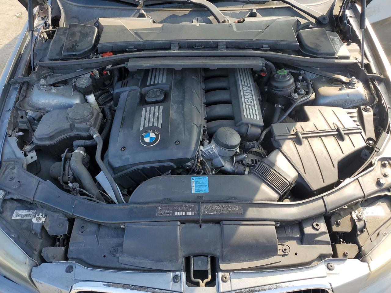 2010 BMW 328 photo 11