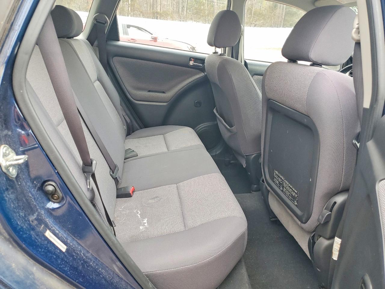 2004 TOYOTA COROLLA MATRIX XR photo 19