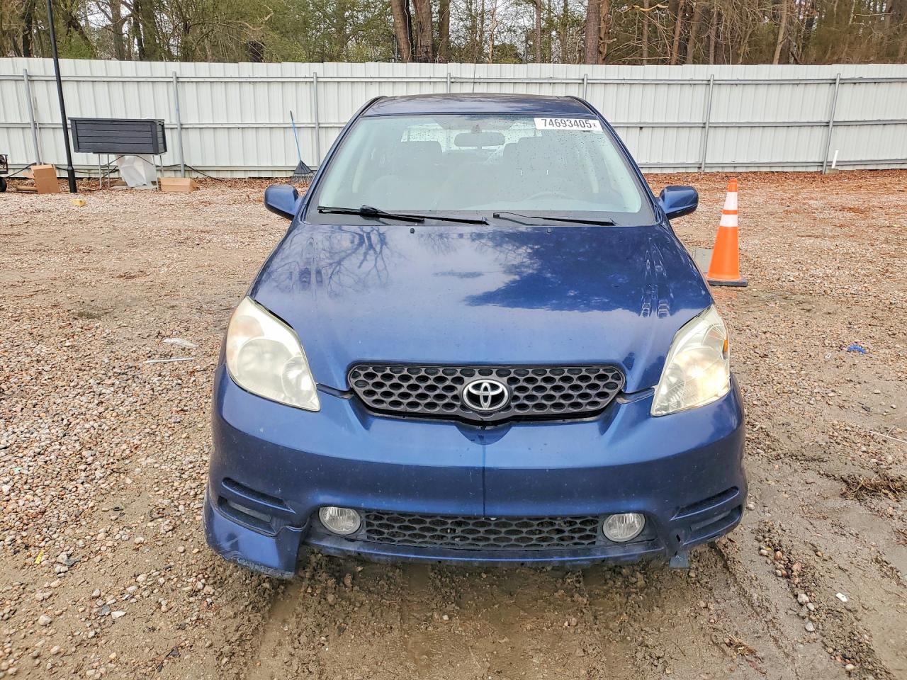 2004 TOYOTA COROLLA MATRIX XR photo 9