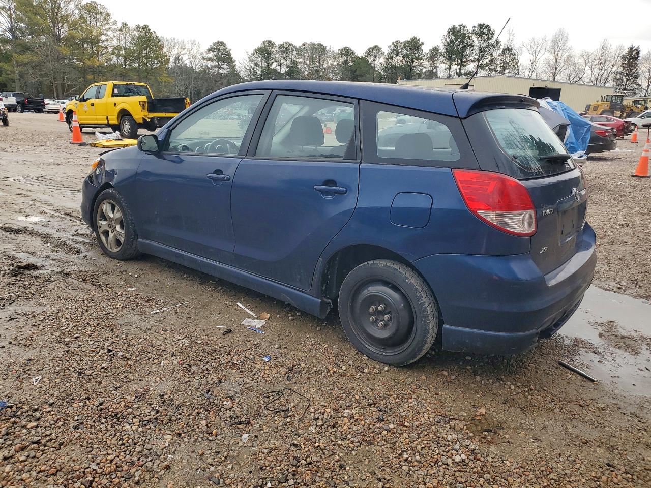 2004 TOYOTA COROLLA MATRIX XR photo 3
