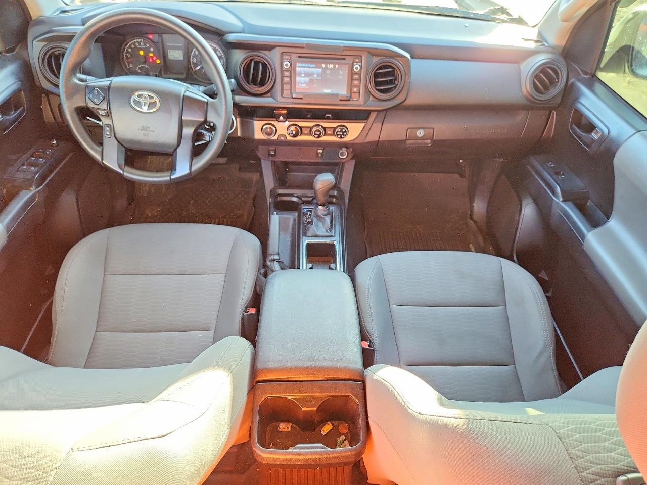2017 TOYOTA TACOMA DOUBLE CAB photo 8