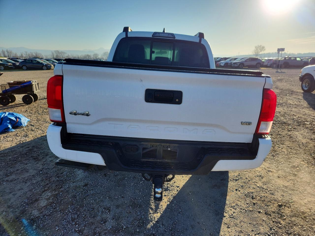 2017 TOYOTA TACOMA DOUBLE CAB photo 6