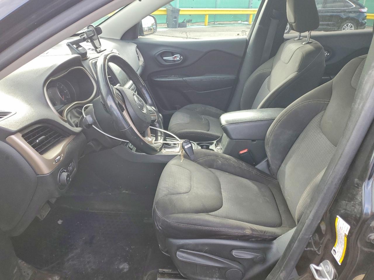 2015 JEEP CHEROKEE LATITUDE photo 13