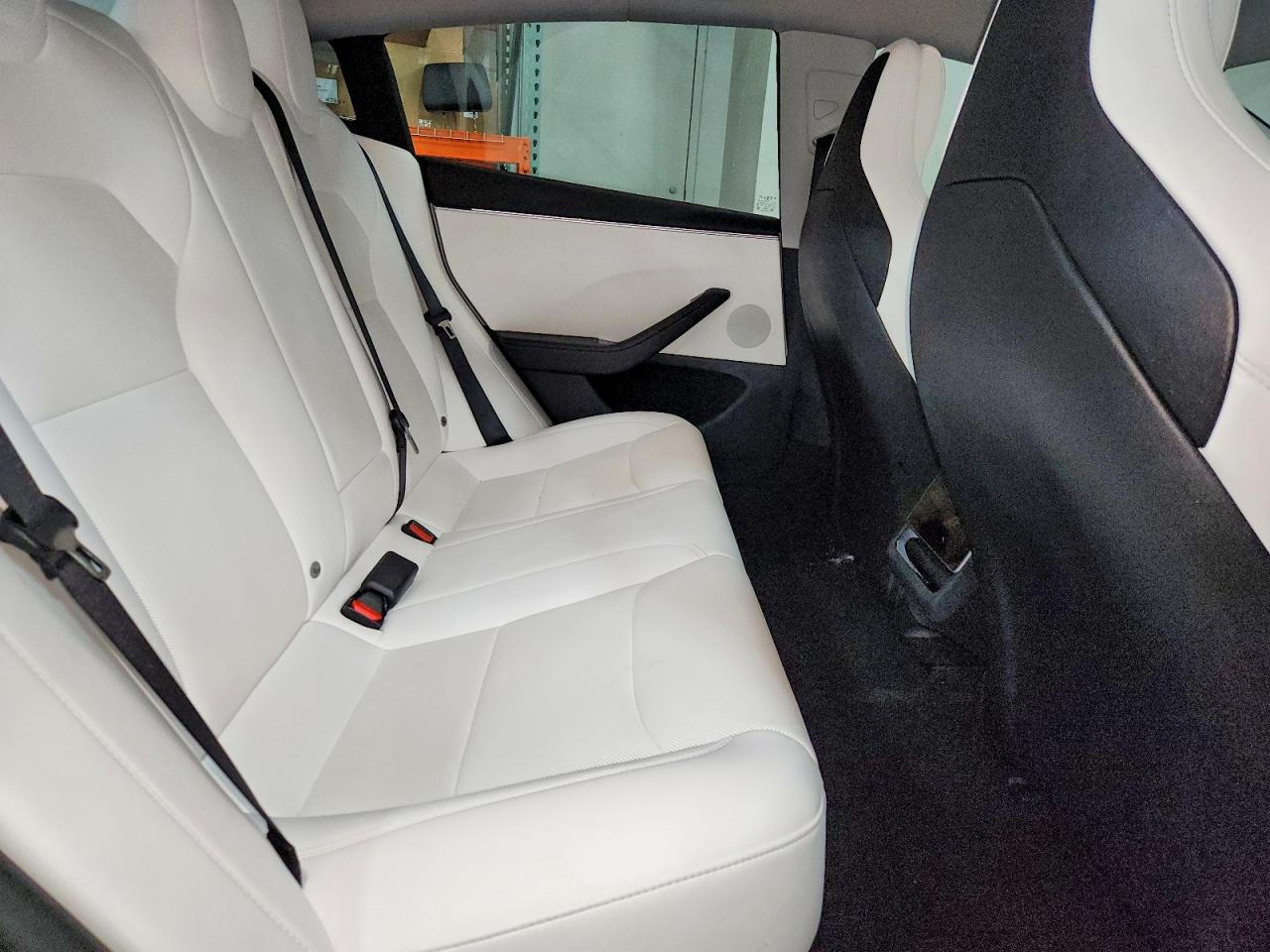 2024 TESLA MODEL 3 photo 19