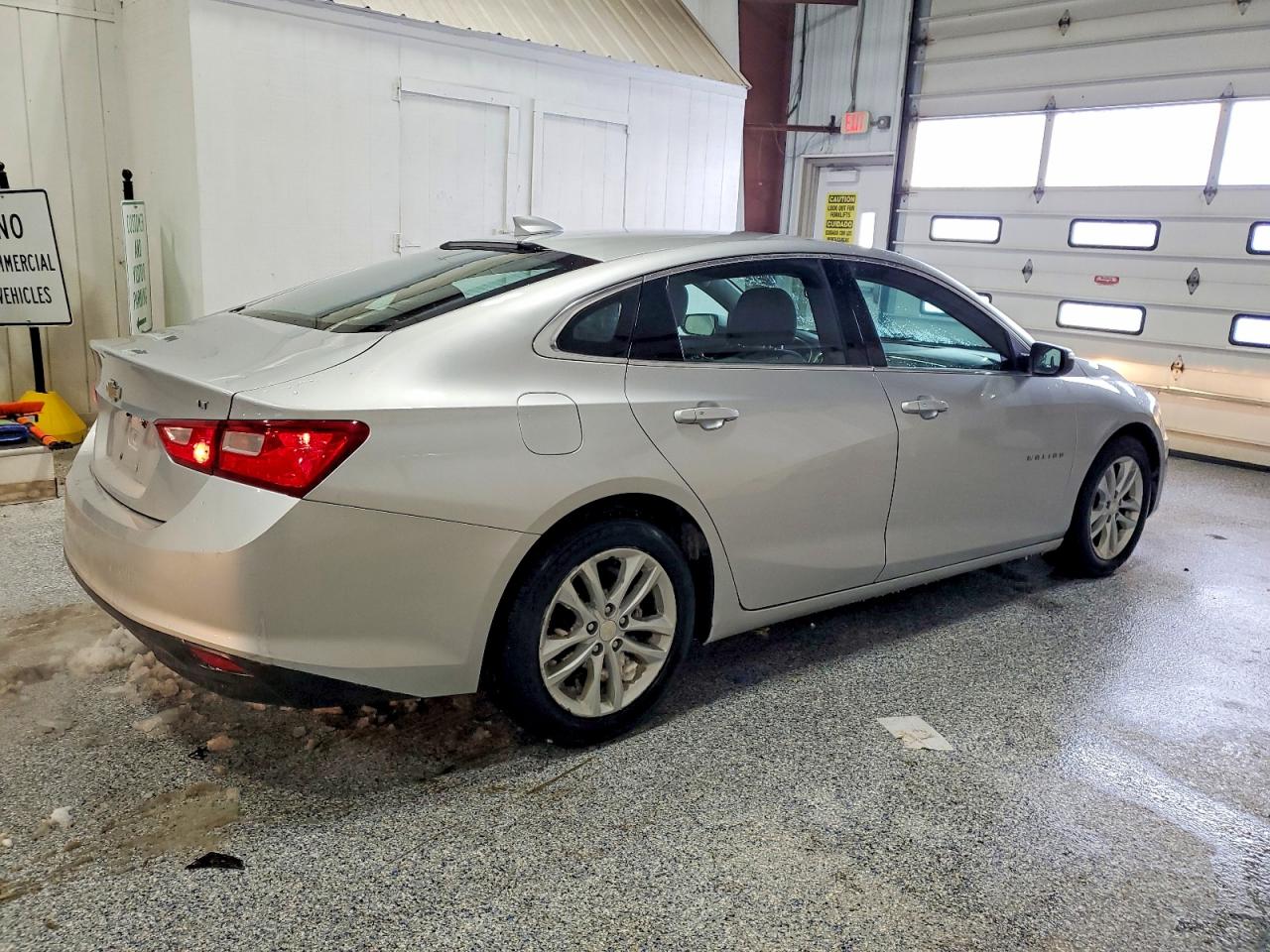 2016 CHEVROLET MALIBU LT photo 5