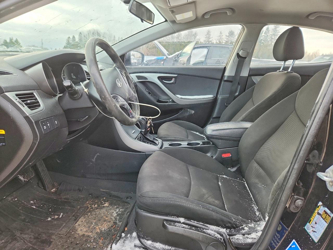 2016 HYUNDAI ELANTRA SE photo 7