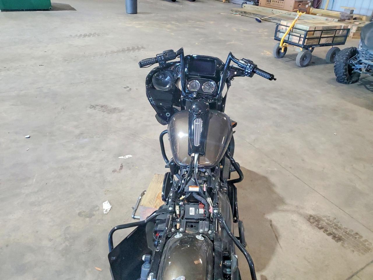 2020 HARLEY-DAVIDSON FLTRXS photo 11