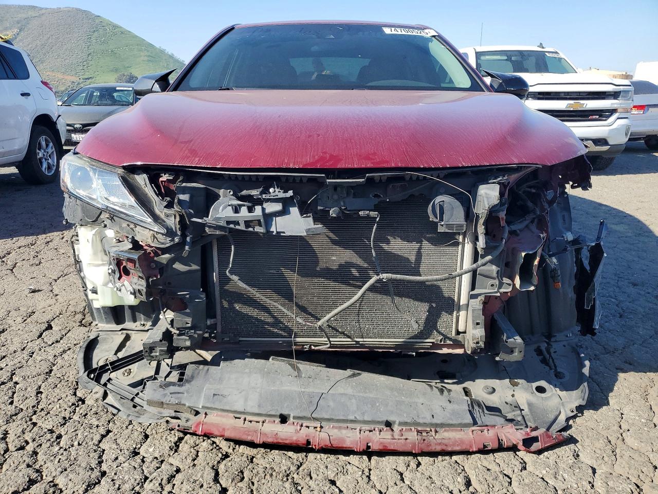 2018 TOYOTA CAMRY SE photo 9