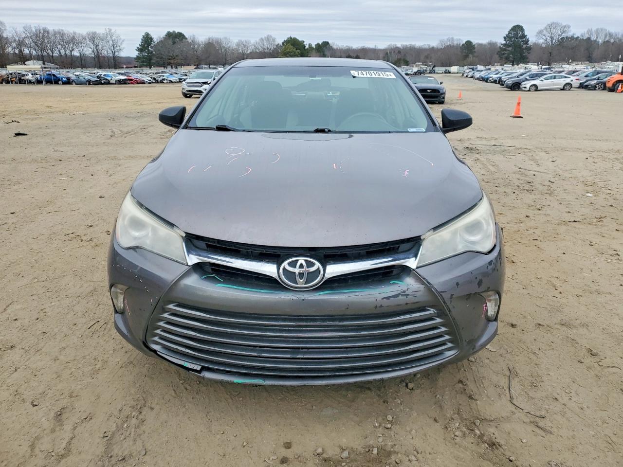 2017 TOYOTA CAMRY LE photo 5