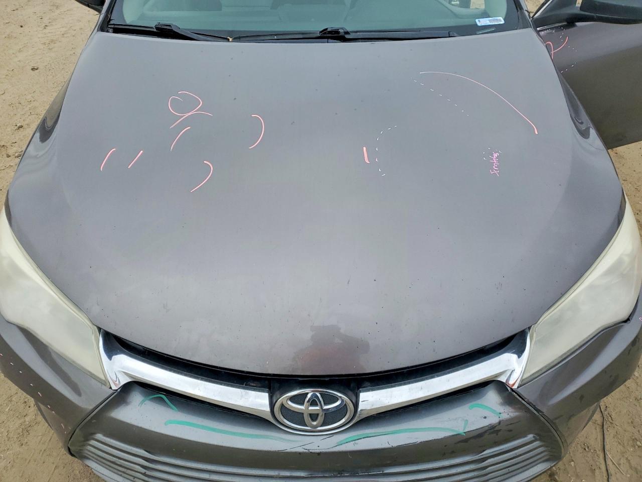 2017 TOYOTA CAMRY LE photo 11