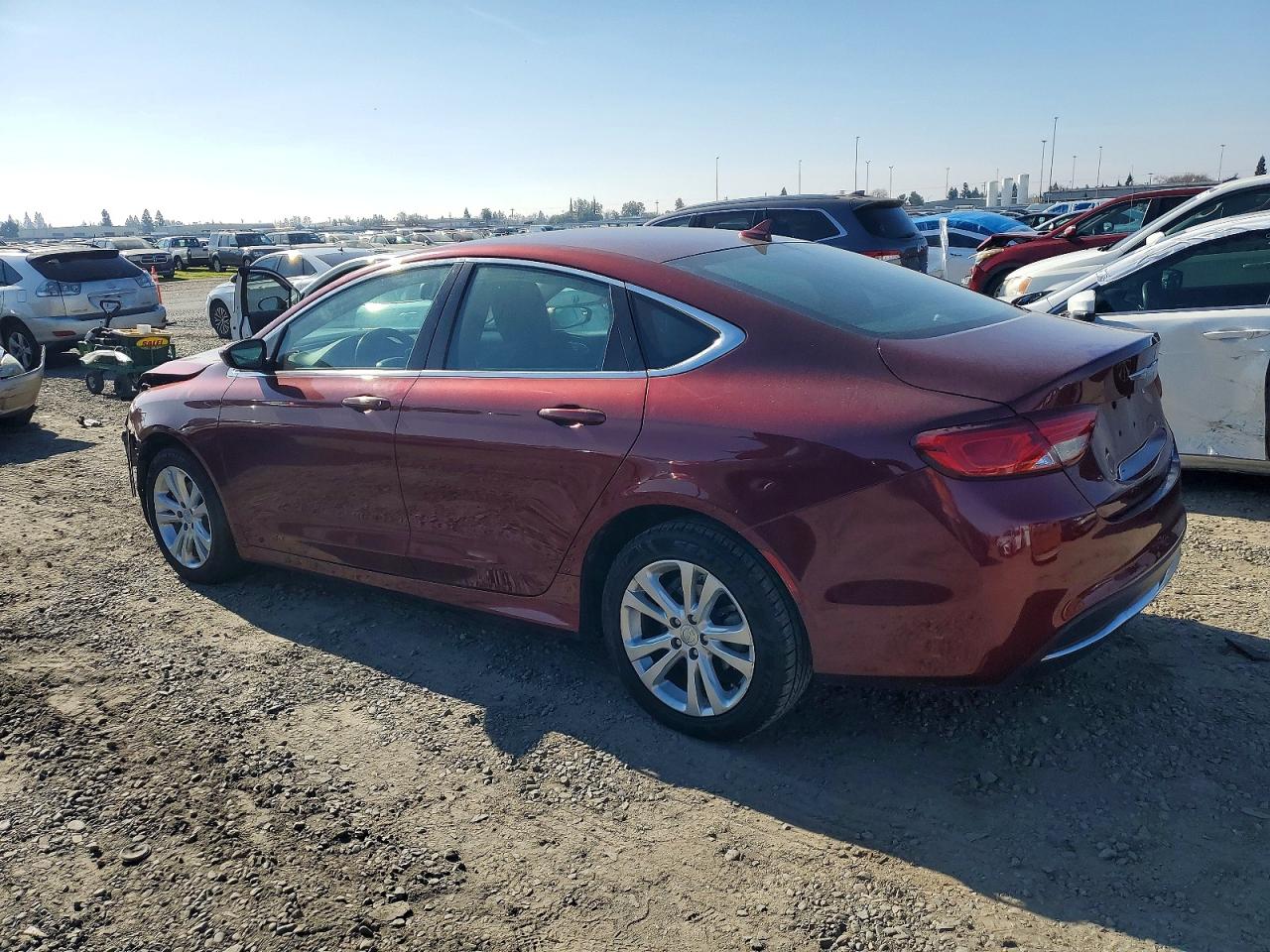 2016 CHRYSLER 200 LIMITED photo 4