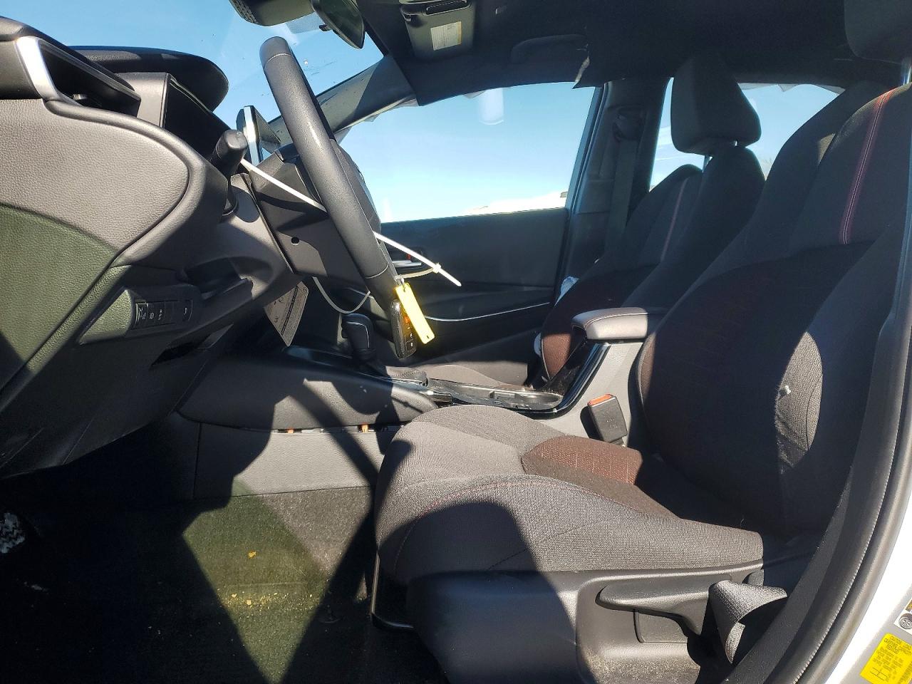 2024 TOYOTA COROLLA LE photo 7