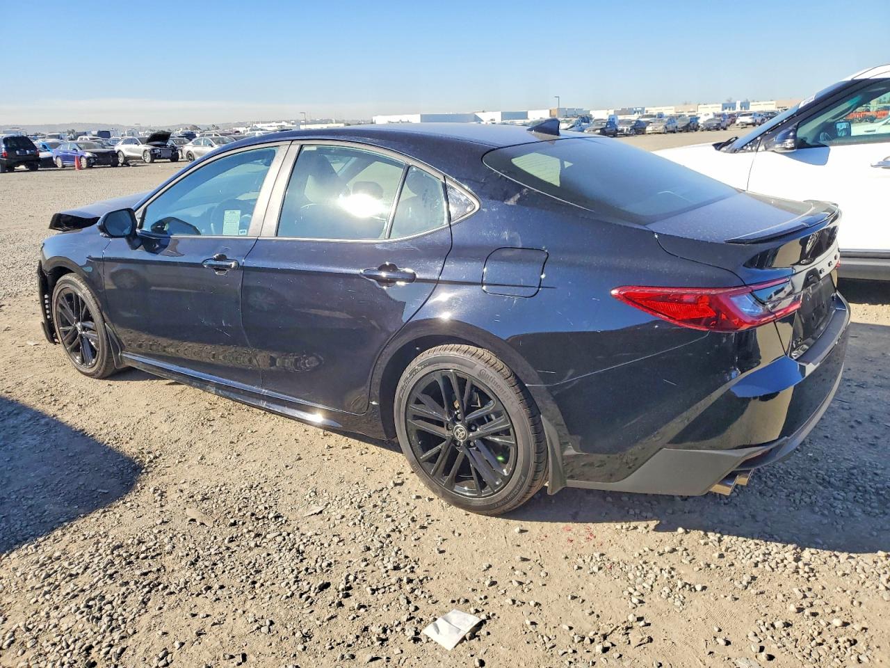 2025 TOYOTA CAMRY SE photo 2