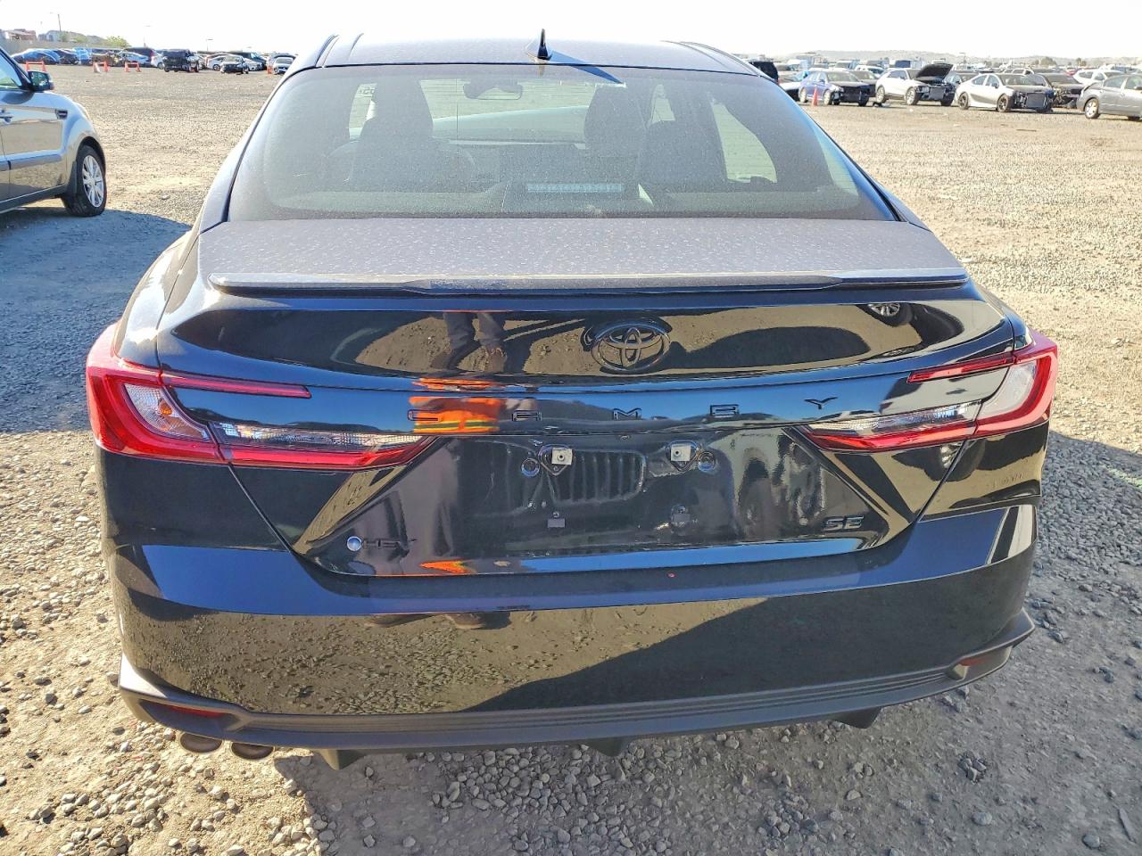 2025 TOYOTA CAMRY SE photo 6
