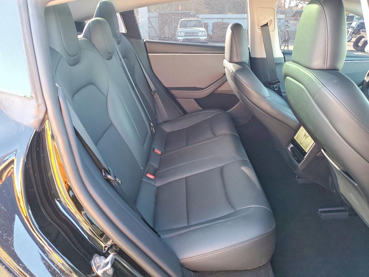 2024 TESLA MODEL 3 photo 10