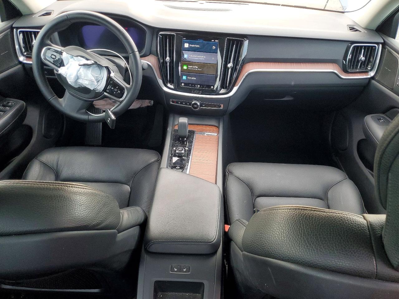 2024 VOLVO S60 PLUS photo 15