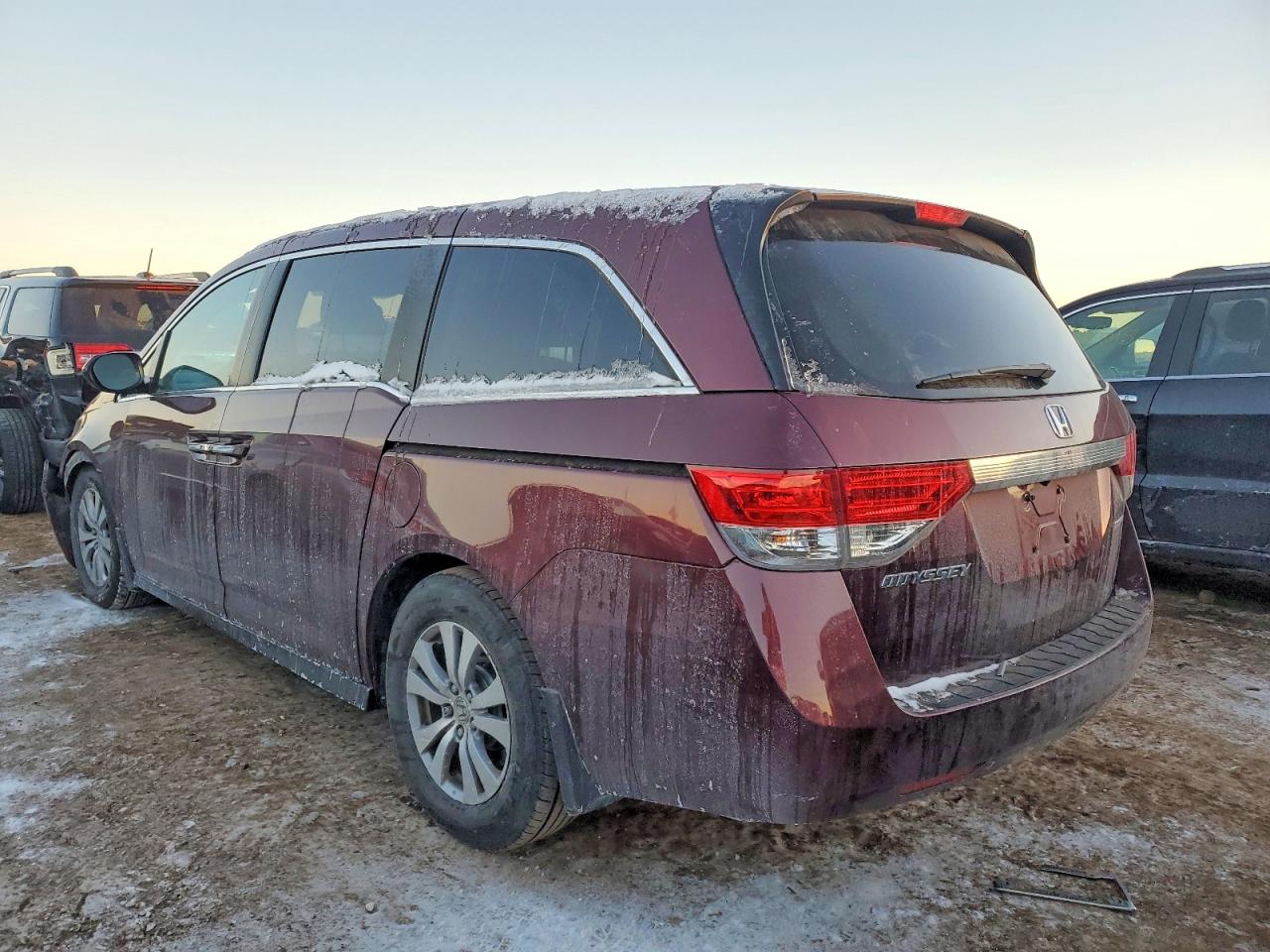 2016 HONDA ODYSSEY SE photo 3