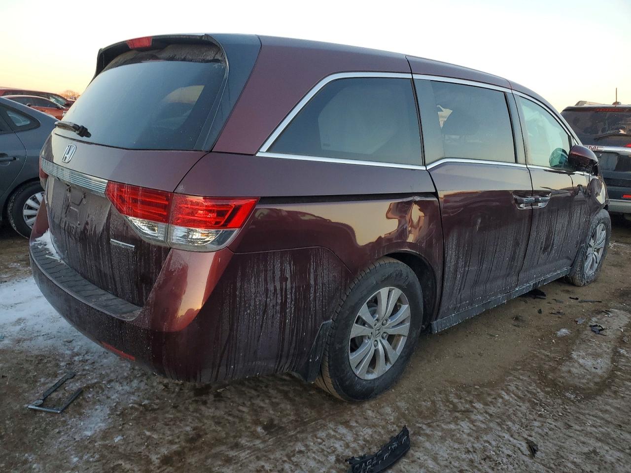 2016 HONDA ODYSSEY SE photo 5