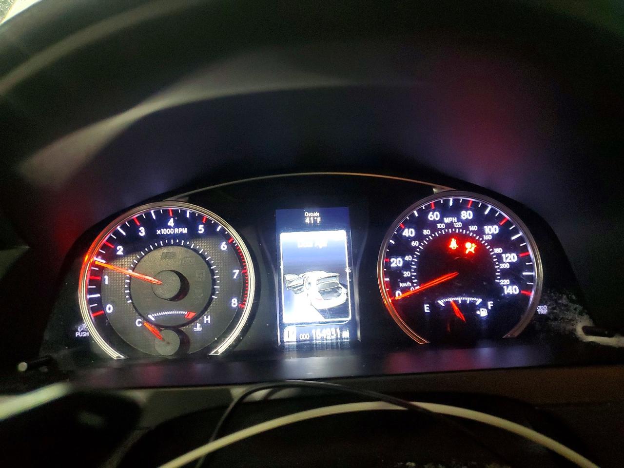 2015 TOYOTA CAMRY LE photo 9