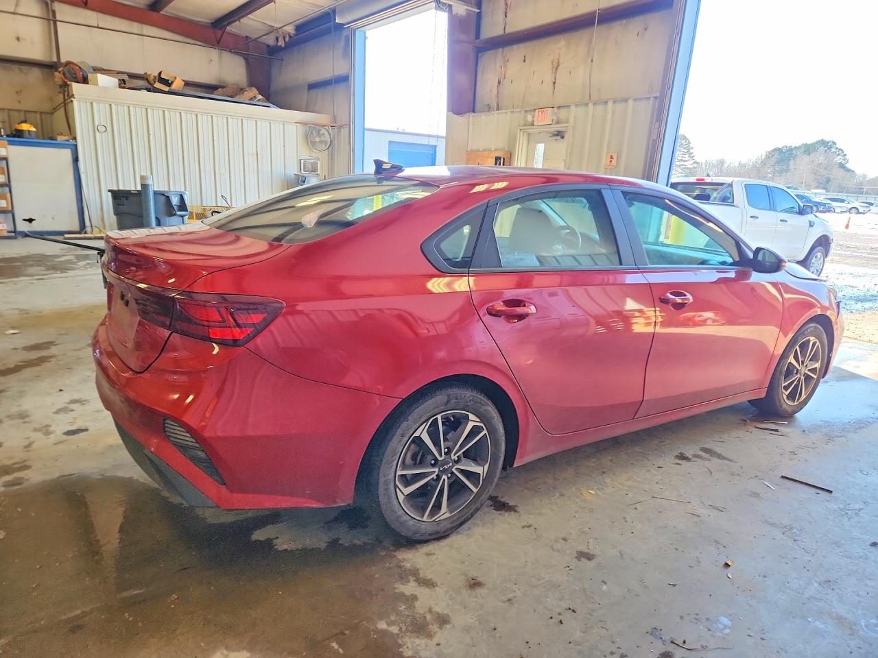 2024 KIA FORTE LXS photo 3