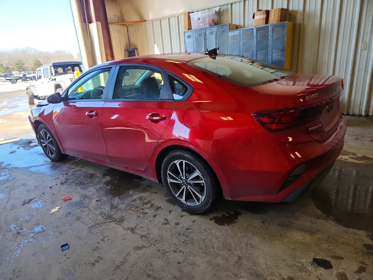 2024 KIA FORTE LXS photo 2